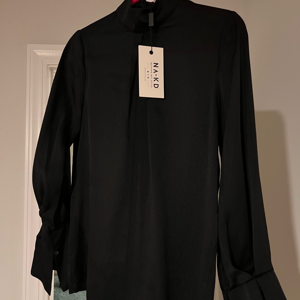 High neck, wide cuff blouse